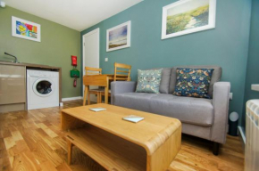 Brunswick Apartment - Central - by Brighton Holiday Lets